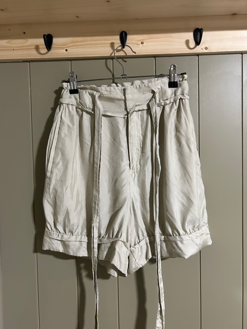 Silk paper bag style Shorts Sz S